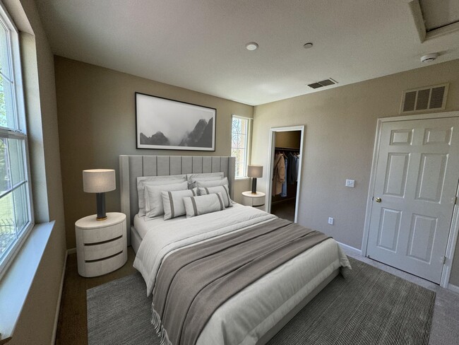 Building Photo - **Stylish 2 Bedroom, 2 Bath Condominium fo...