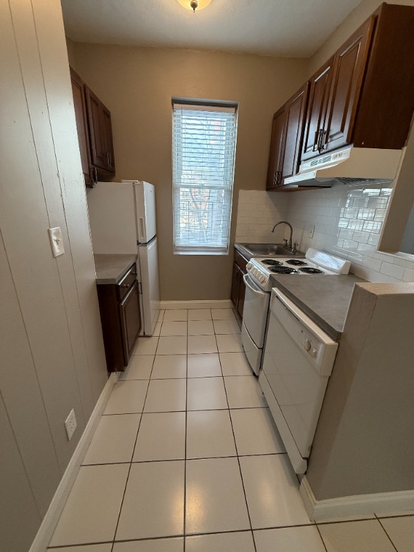 Photo - 1862 Beacon St (Brookline, MA)