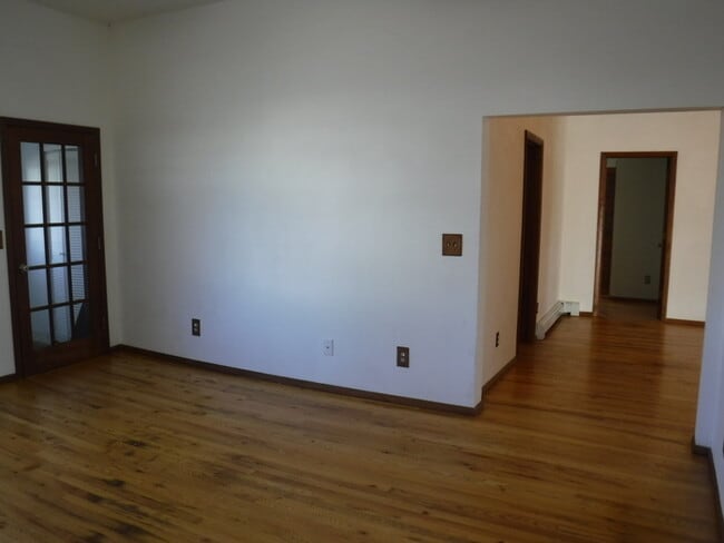 Building Photo - Rattlesnake area house