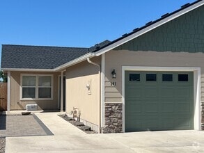Building Photo - 141-143 Northridge Terrace