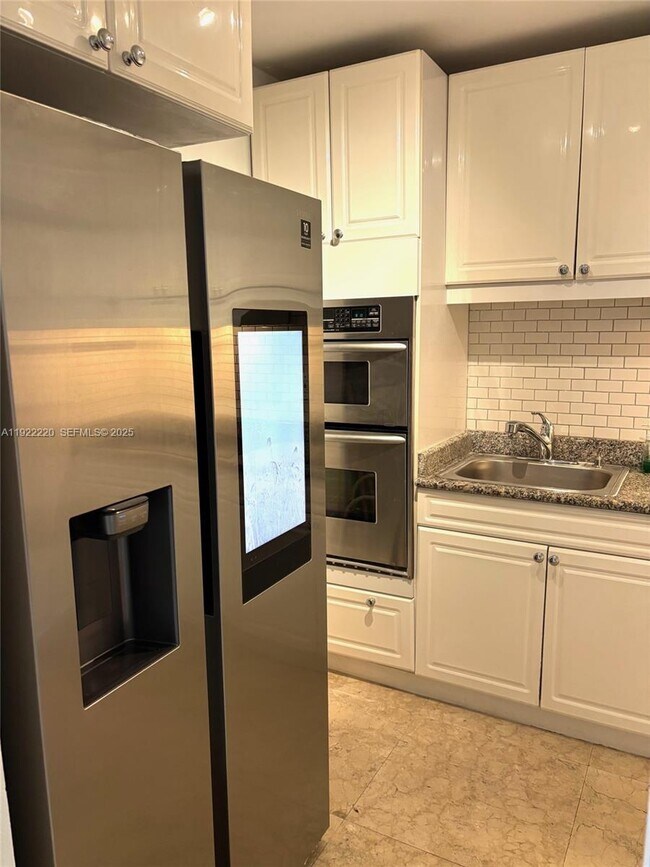 Foto del edificio - 16508 NE 26th Ave