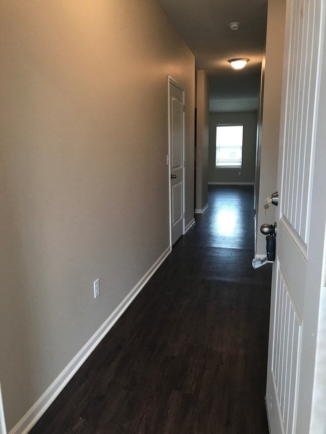 Foto del edificio - 733 S Cypress St