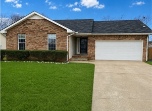 Building Photo - 2651 Derby Dr