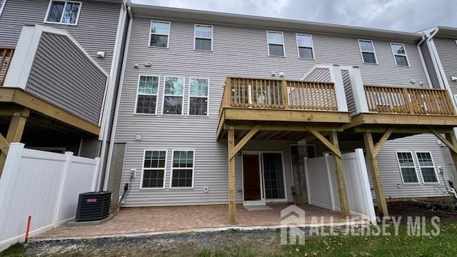 Building Photo - 614 Fremont Dr