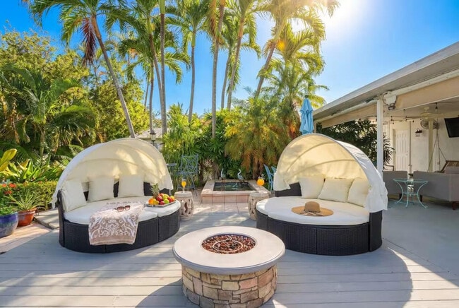 Foto del edificio - 1905 Meadow Ct