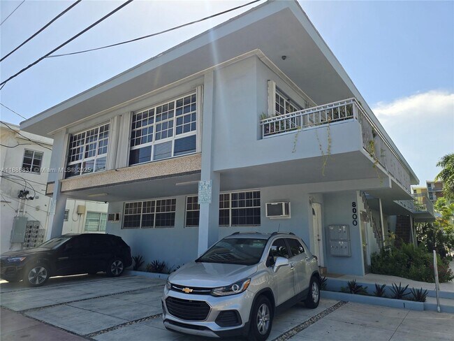 Foto del edificio - 8000 Tatum Waterway Dr