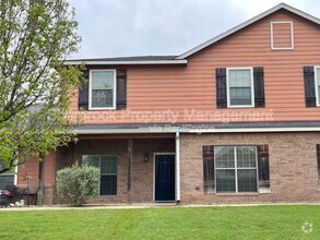 Building Photo - 820 Chambers Creek Cir