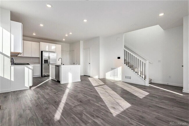 Foto del edificio - 1536 Sanitas Ln