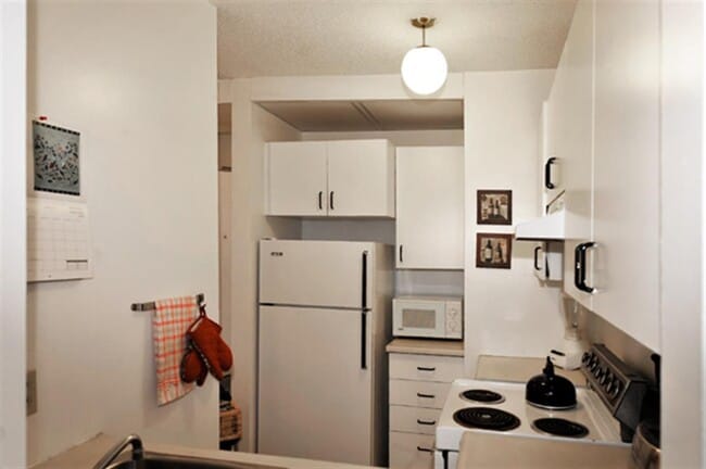 Building Photo - Ridgeview Apartments