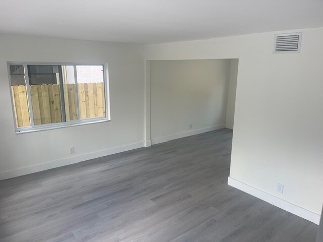 Foto del edificio - 622 SW 7th Ave