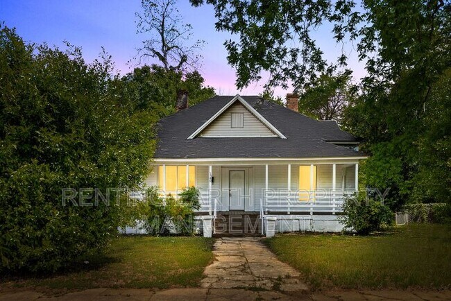 Foto del edificio - 1540 Cleveland Ave SW
