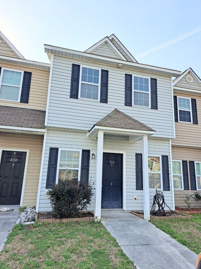 Foto del edificio - 310 Burley Dr