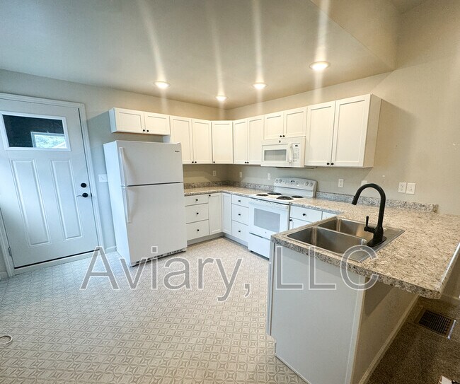 Foto del edificio - 202 W Madison Ave