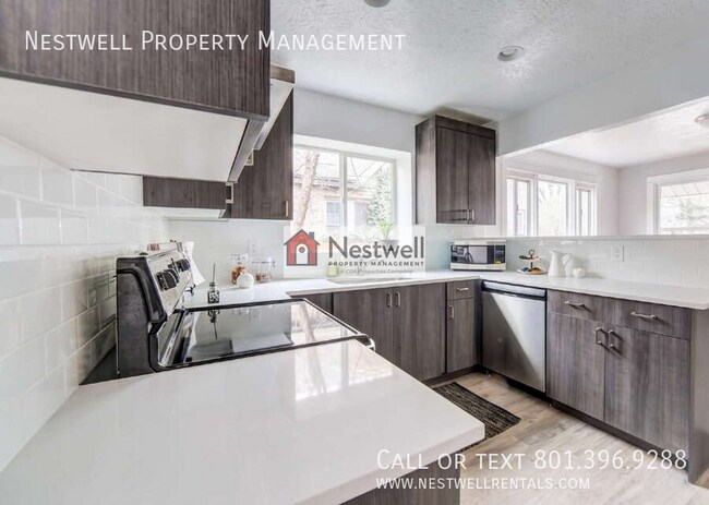 Foto del edificio - 2689 Highland Dr