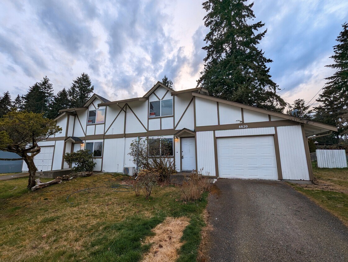 4820 79th Ave W, University Place, WA 98467 House Rental in
