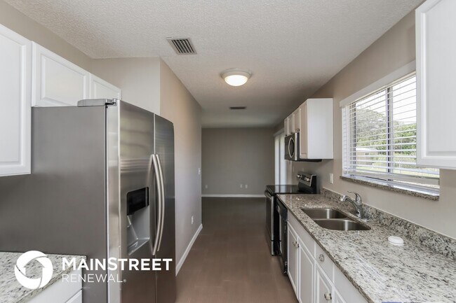Foto del edificio - 861 Americana Blvd NW