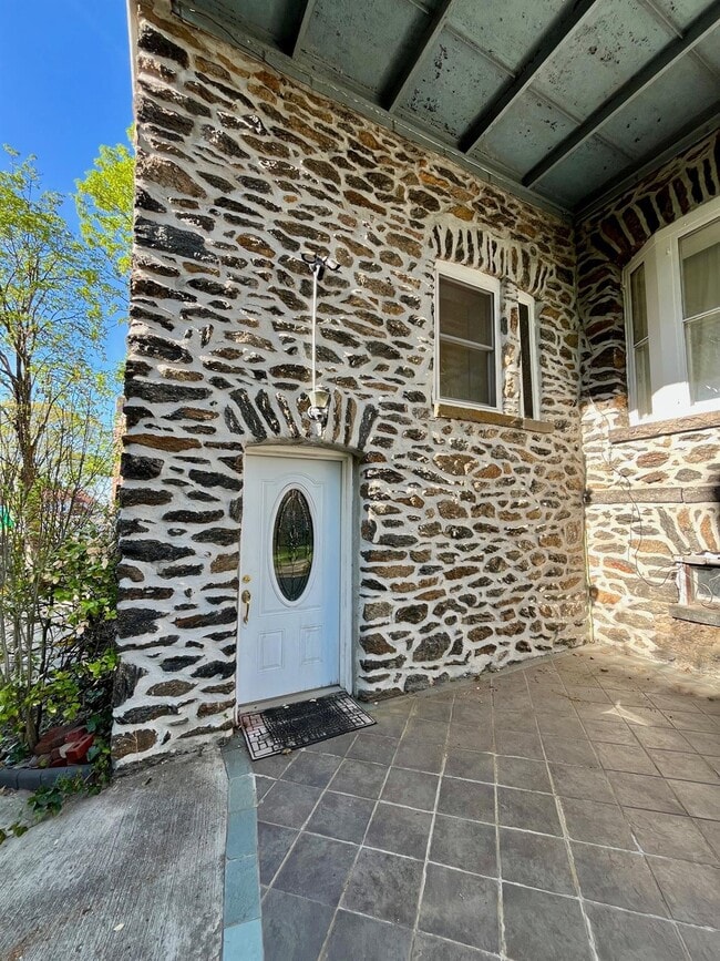 Foto del edificio - 161 Park Hill Ave
