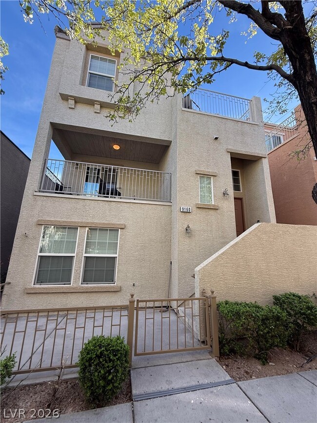 Building Photo - 9160 Dimpled Ct