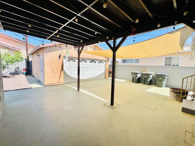 Building Photo - Charming Home for Lease in a Prime Location