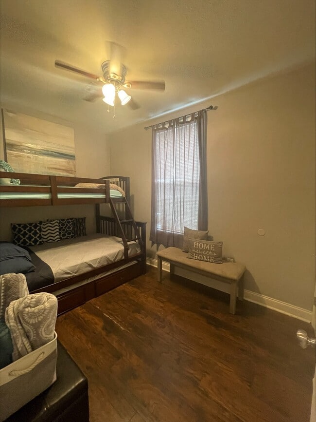 Photo - 1412 Joliet St House