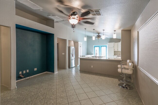 Foto del edificio - 3 Bedroom Single Story Northwest Vegas Home