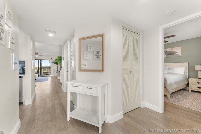 Foto del edificio - 14500 Stirling Way