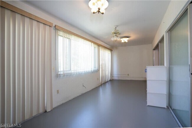 Building Photo - 306 Highland Ave