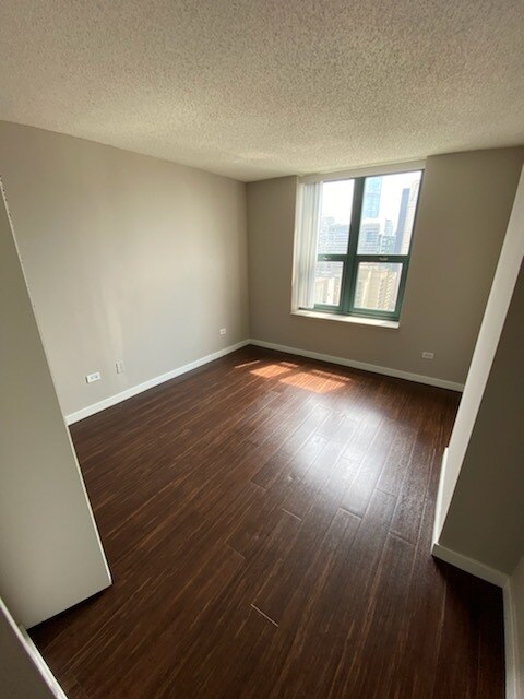 Bedroom - 1 W Superior St