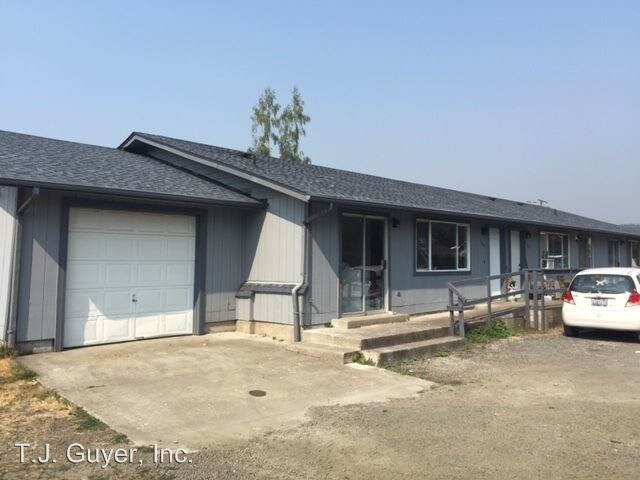 Foto principal - 109-107 Lilac Ln