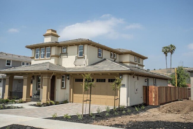Building Photo - 6462 Almaden Rd
