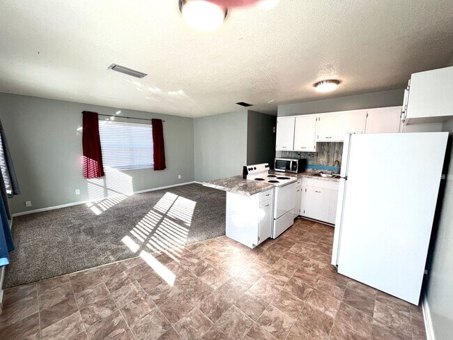 Foto del edificio - Poinsettia