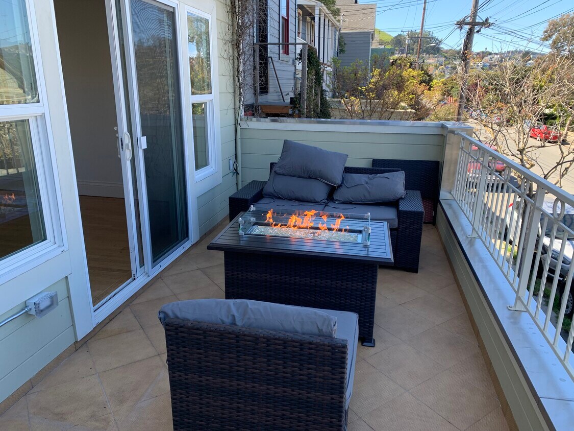 Front Deck with city view - 119 Peralta Ave