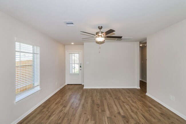 Foto del edificio - 7542 Tipton Meadow Way