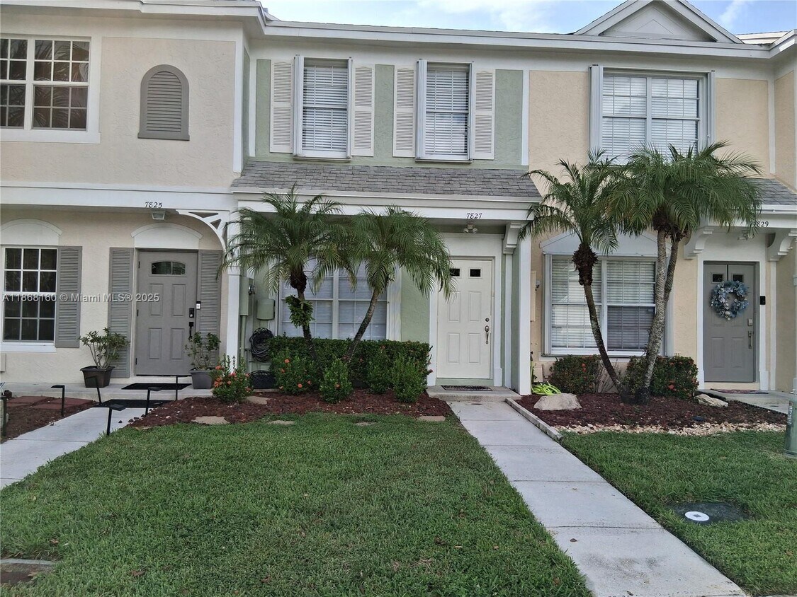 Primary Photo - 7827 Sanibel Dr