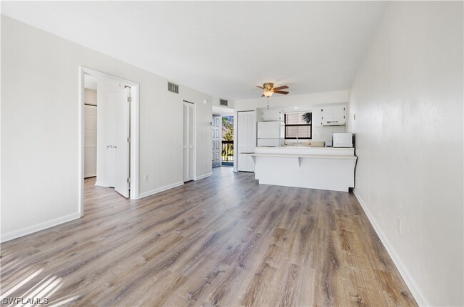 Building Photo - 1012 Anglers Cove