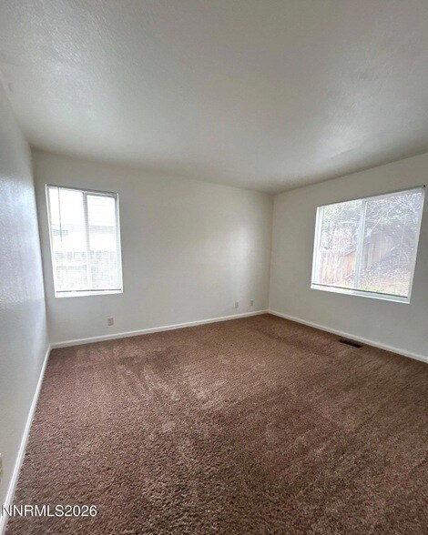 Foto del edificio - 1465 Crosswater Dr