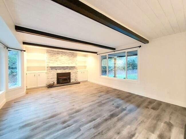 Foto del edificio - Gig Harbor Rambler 3-bedroom 1.75-bathrooms!