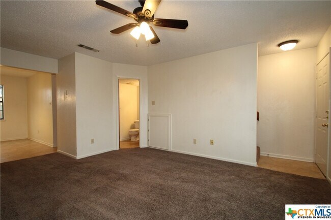 Building Photo - 3710 Charolais Dr