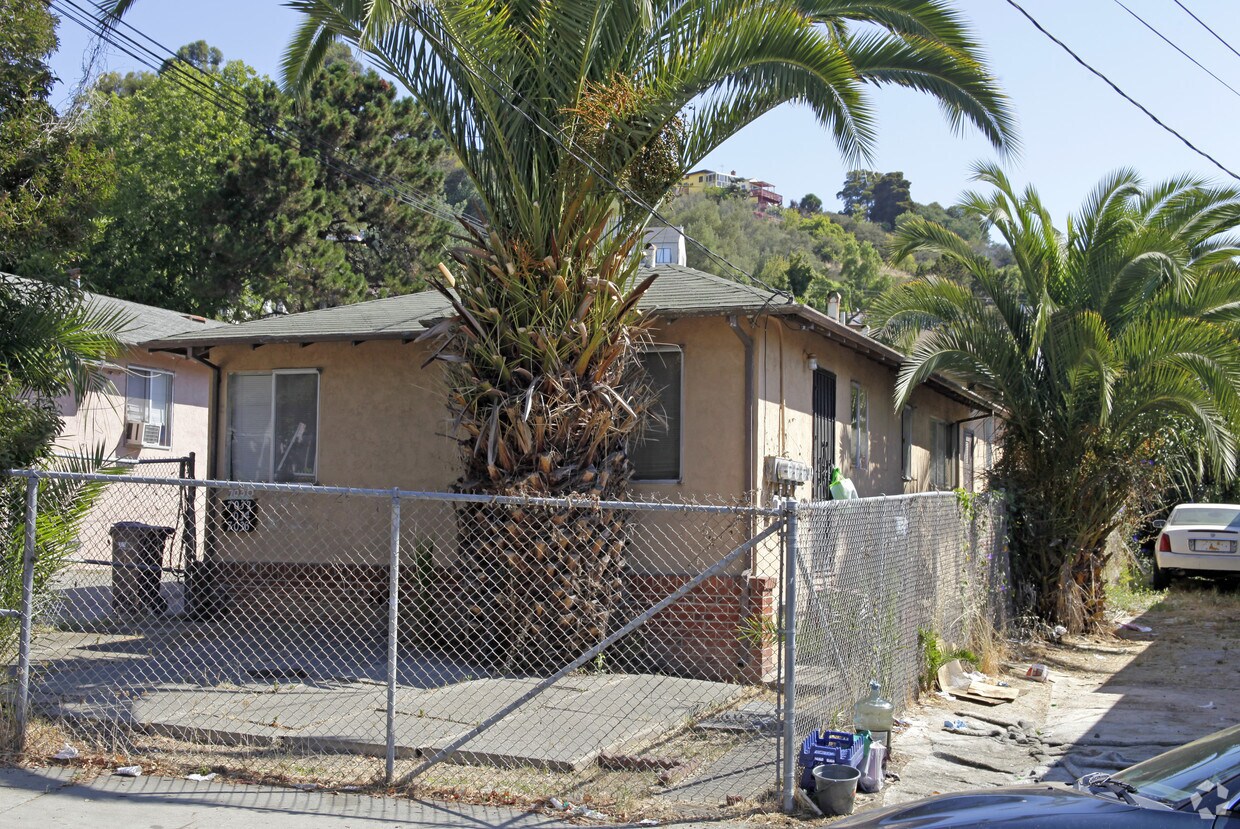 Building Photo - 7030-7036 Lacey Ave
