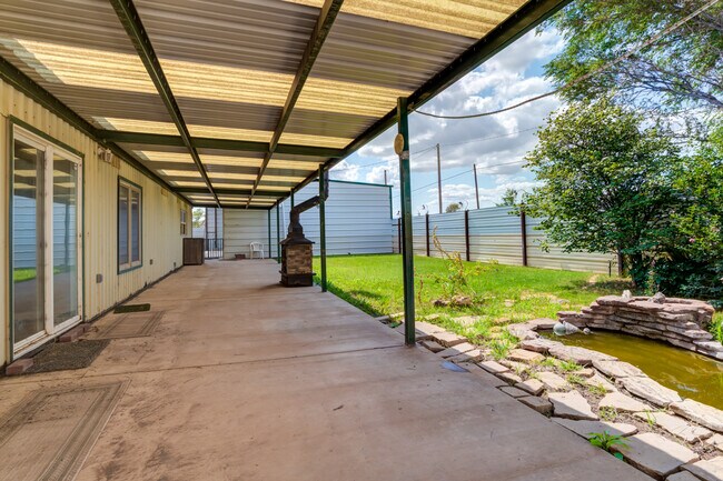 Building Photo - 221 US-62