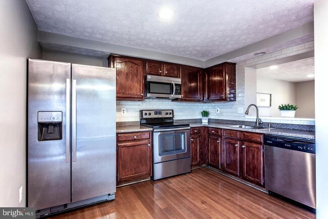 Foto del edificio - 6314 Greenfield Rd