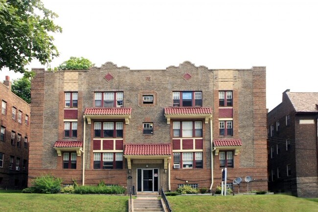 Foto del edificio - Phillips Ave Apartments
