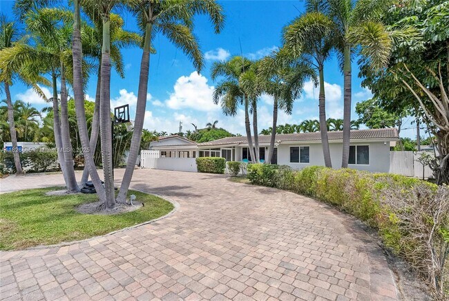 Foto del edificio - 1633 SE 5th Ct