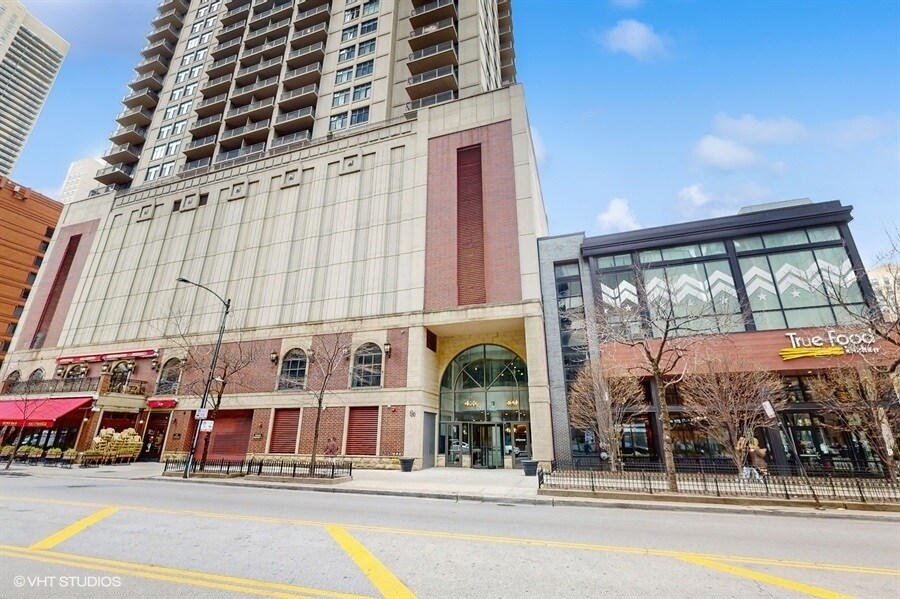 Foto principal - 630 N State St
