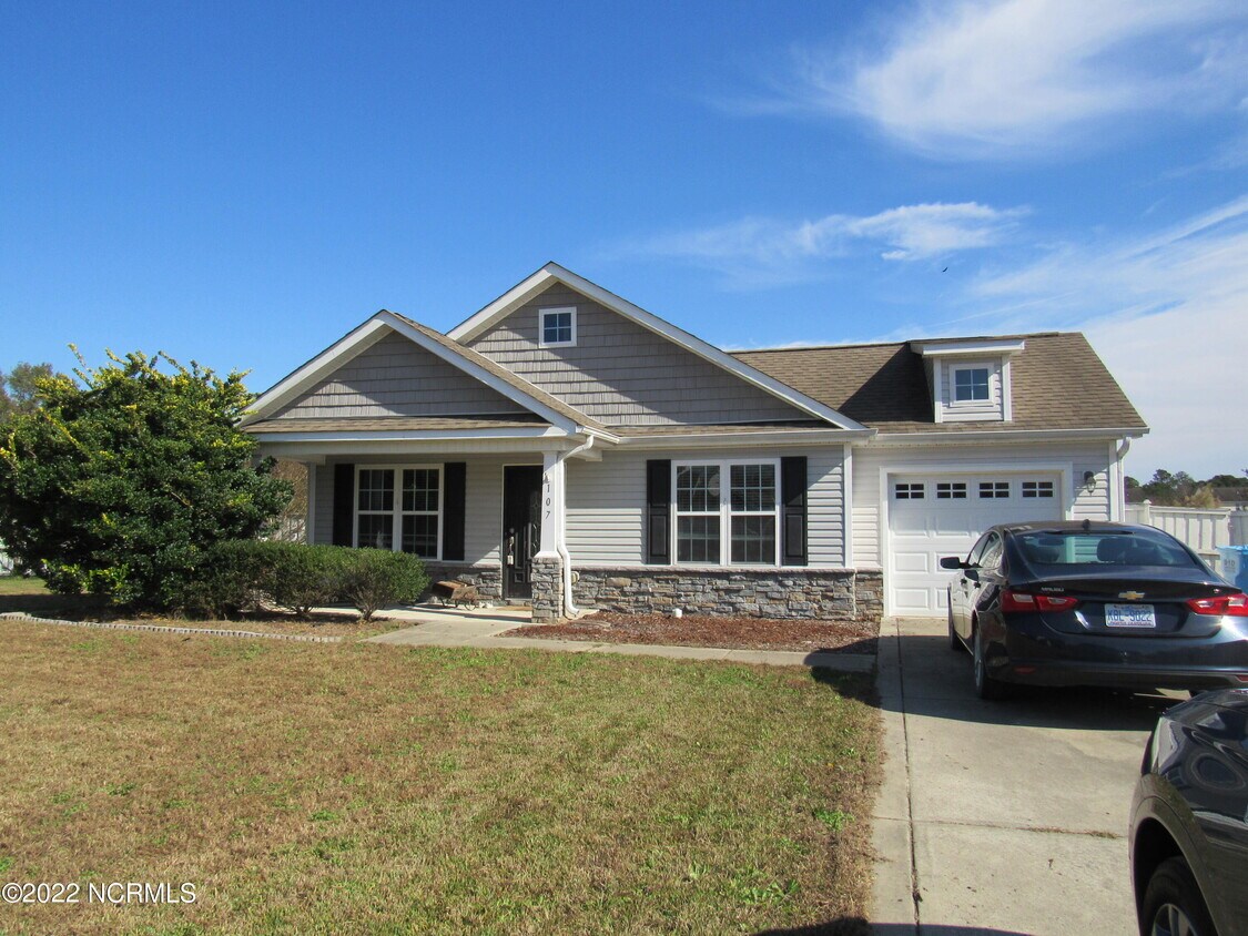 107 Wild Blossom Ct, Richlands, NC 28574 House Rental in Richlands