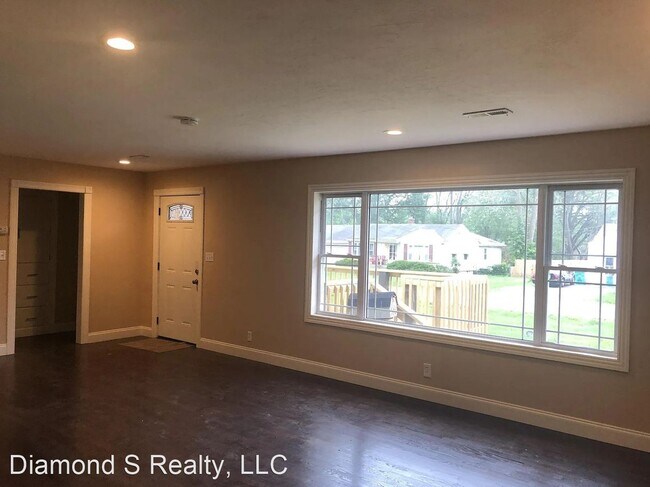 Foto del edificio - 3 br, 2 bath House - 1237 E Wayland St