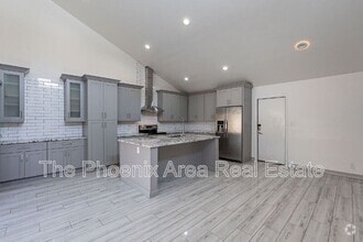 Building Photo - 9128 E Gelding Dr