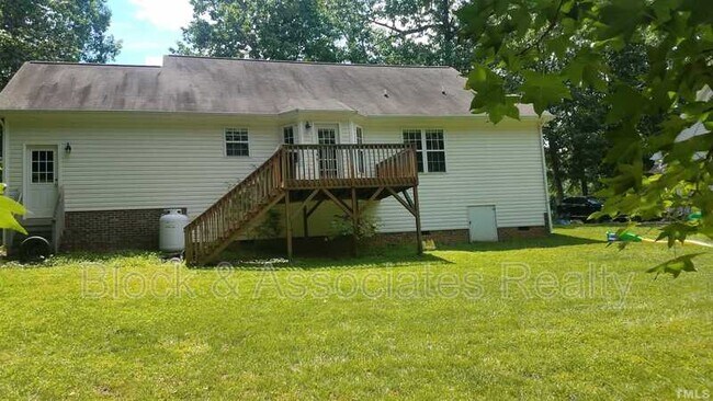 Foto del edificio - 240 Beaver Ridge Dr