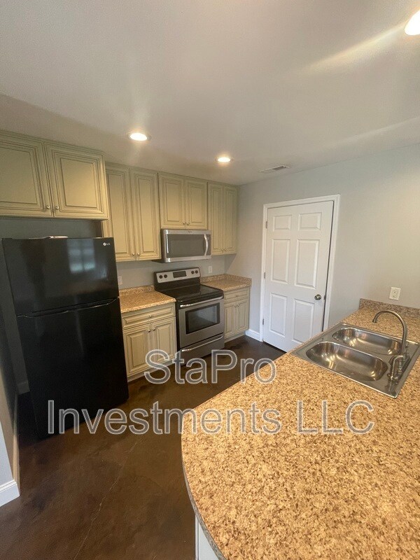 Foto del edificio - 7725 Bethel Rd