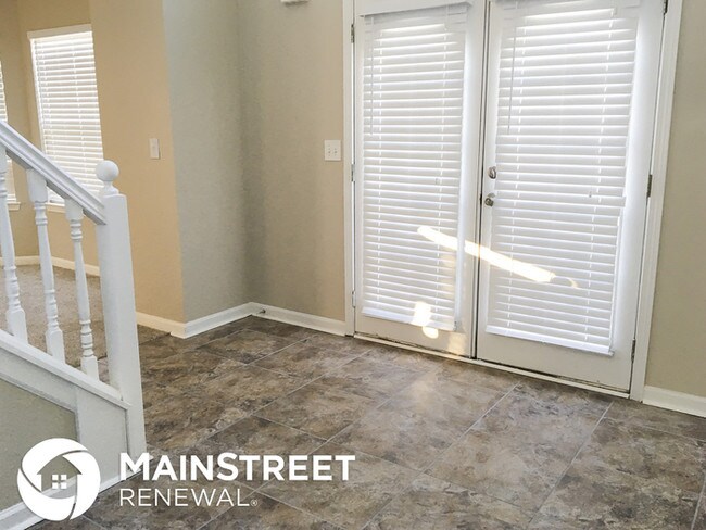 Building Photo - Available For Immediate Move In!